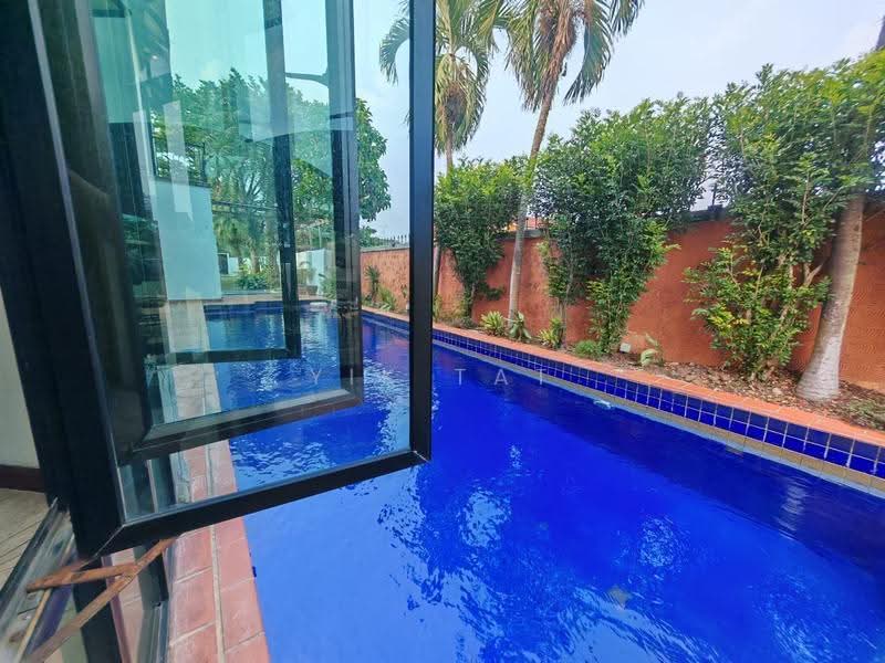 Bungalow House for Sale in Taman Kolam Air (Johor Bahru) - Yik Tat - PropertyGuru.com.my