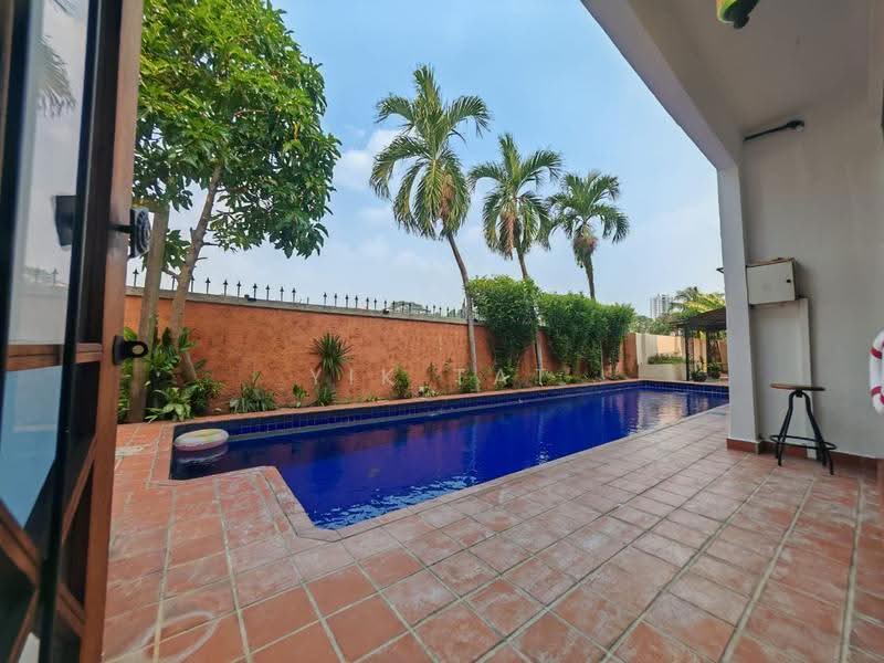 Bungalow House for Sale in Taman Kolam Air (Johor Bahru) - Yik Tat - PropertyGuru.com.my