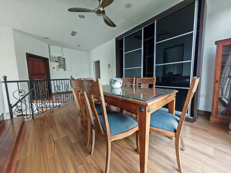 Bungalow House for Sale in Taman Kolam Air (Johor Bahru) - Yik Tat - PropertyGuru.com.my
