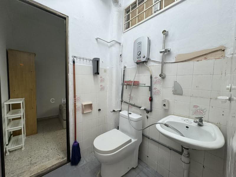 2-storey Terraced House for Sale in Kelana Jaya (Petaling Jaya) - Cheah Wei Kit - Bathroom - PropertyGuru.com.my
