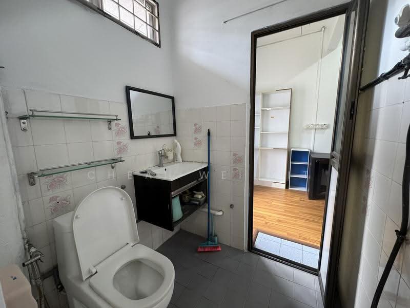 2-storey Terraced House for Sale in Kelana Jaya (Petaling Jaya) - Cheah Wei Kit - Bathroom - PropertyGuru.com.my