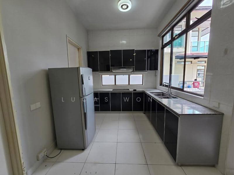 Cluster House for Sale in Setia Tropika (Johor Bahru) - Lucas Wong - Kitchen - PropertyGuru.com.my