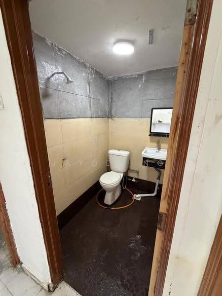 Pangsapuri untuk Dijual di Lily & Jasmine Apartment - Jayden Ng - Bathroom - PropertyGuru.com.my
