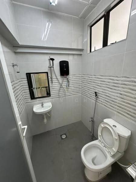 Apartment for Rent at Chin Woo Court - Kevin Chen - Bathroom - PropertyGuru.com.my