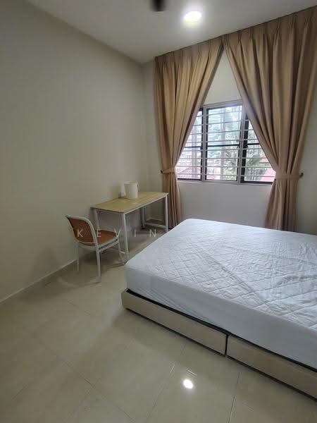 Kondominium untuk Disewa di Pelangi Utama - Kevin Tan - Bedroom - PropertyGuru.com.my