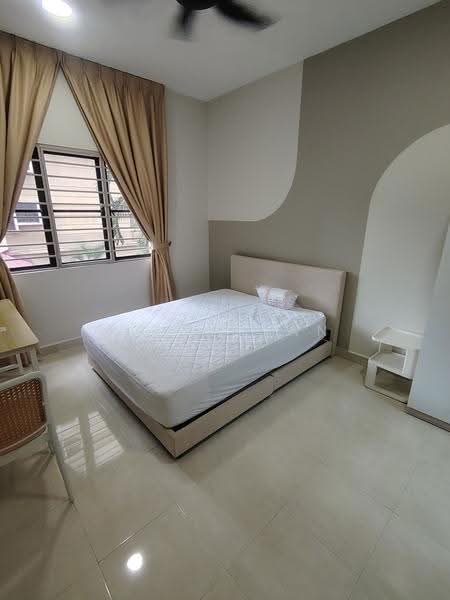Kondominium untuk Disewa di Pelangi Utama - Kevin Tan - Bedroom - PropertyGuru.com.my