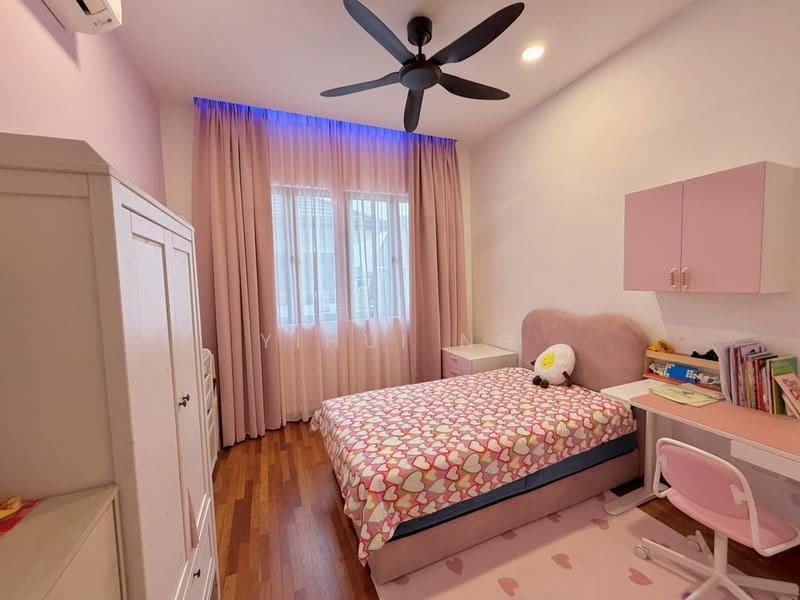 Semi-Detached House for Sale in Shah Alam (Selangor) - YiHui Ng - PropertyGuru.com.my