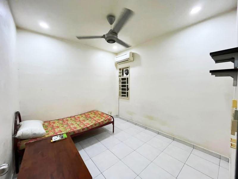 Apartment for Rent at I-Park Apartment - Jerry Tan - Bedroom - PropertyGuru.com.my