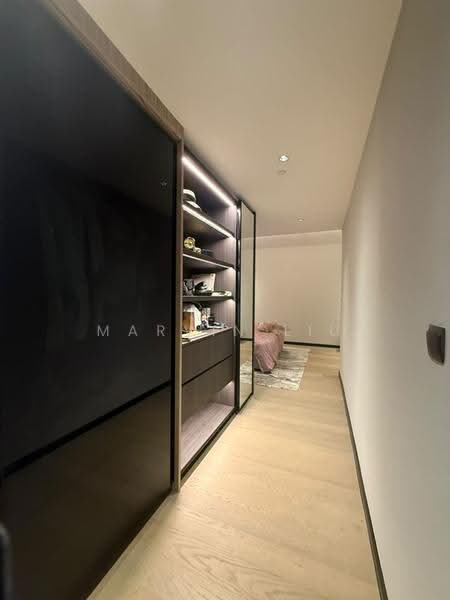 Kediaman Servis untuk Dijual di Star Residences Three - Marvin Liu - Corridor - PropertyGuru.com.my