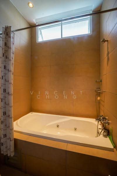 Bungalow House for Sale in Kota Kinabalu (Sabah) - Vincent Chong - Master Bathroom - PropertyGuru.com.my