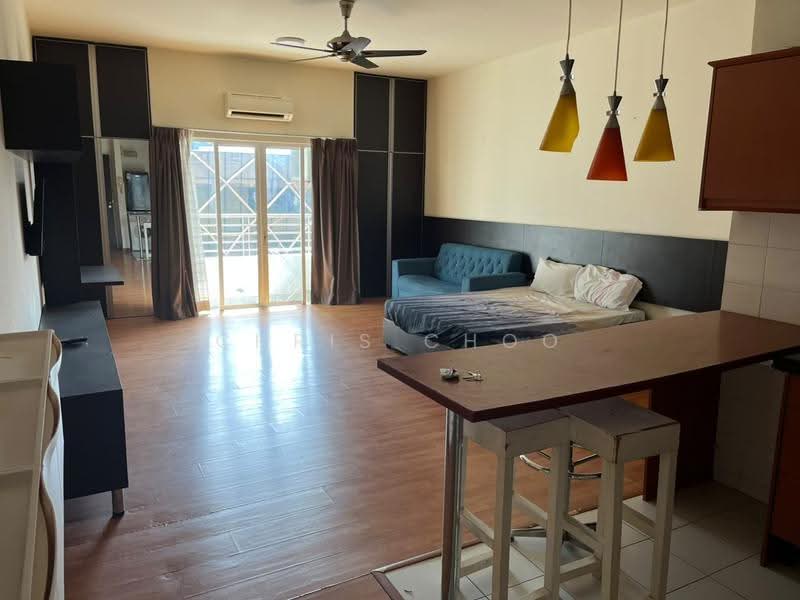 Kediaman Servis untuk Dijual di Maytower Serviced Residences - Chris Choo - Living Room - PropertyGuru.com.my