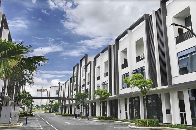 Shop / Office for Sale in Aspen Vision City (Batu Kawan) - Allen . - Exterior - PropertyGuru.com.my
