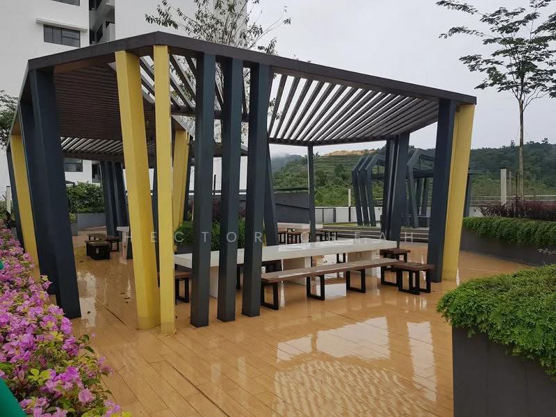 Kondominium untuk Dijual di Oasis 1 - Hector Cheah - Exterior - PropertyGuru.com.my