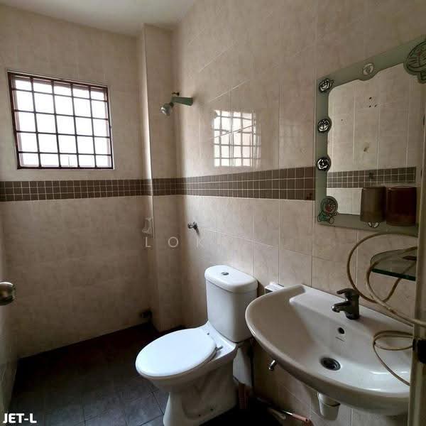 Semi-Detached House for Rent in Setia Damai (Setia Alam) - Loke . - Bathroom - PropertyGuru.com.my