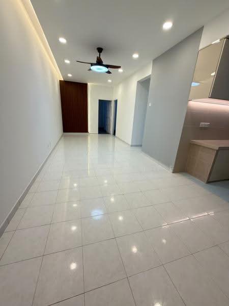 Condominium for Sale at Bukit Saujana - Darren Lye - Living Room - PropertyGuru.com.my