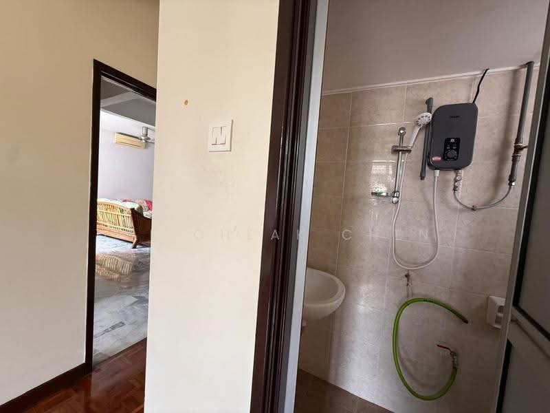 Apartment for Rent at Subang Perdana Goodyear Court 8 - Yee Cheak Chen - Bedroom - PropertyGuru.com.my