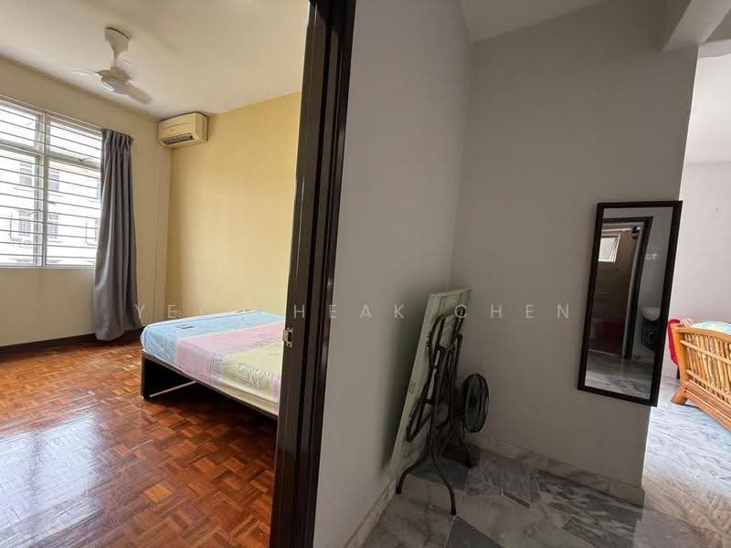 Apartment for Rent at Subang Perdana Goodyear Court 8 - Yee Cheak Chen - Bedroom - PropertyGuru.com.my