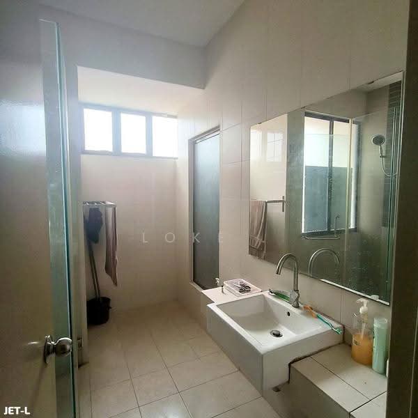 Rumah Berkembar untuk Dijual di Setia Damai (Setia Alam) - Loke . - Bathroom - PropertyGuru.com.my