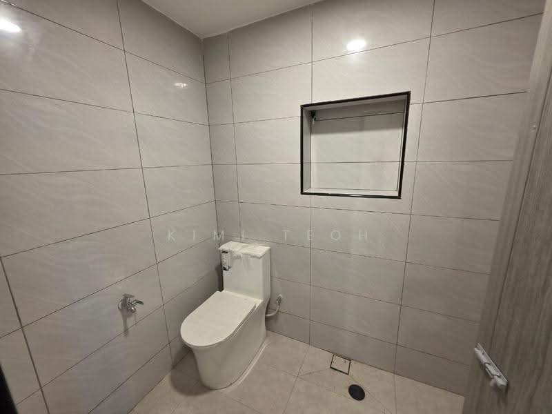 Semi-Detached House for Sale in Taman Gembira (Klang) - Kimi Teoh - Bathroom - PropertyGuru.com.my