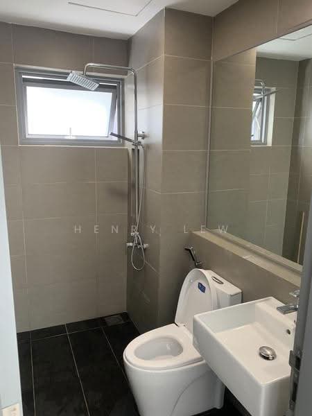 Condominium for Sale at Lakefront Residence - Henry Lew - Bathroom - PropertyGuru.com.my
