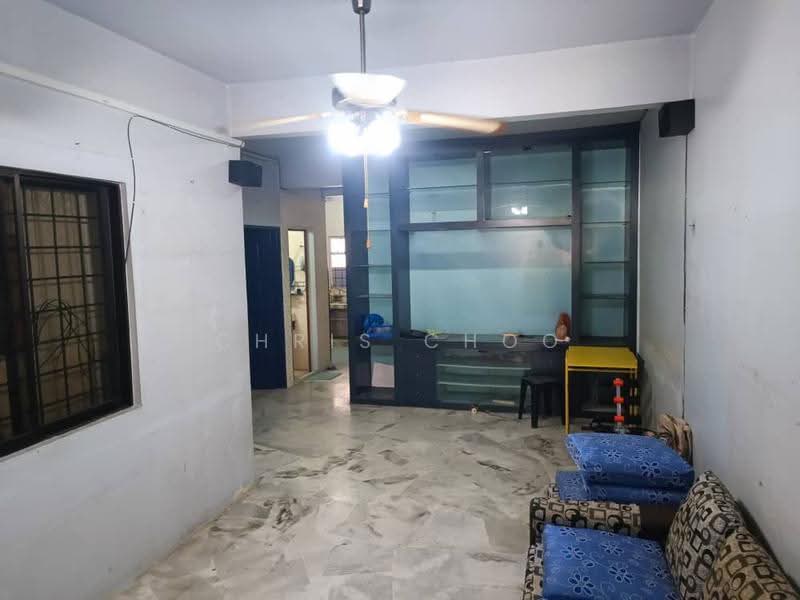 Townhouse for Sale in Kuala Lumpur (Kuala Lumpur) - Chris Choo - Living Room - PropertyGuru.com.my