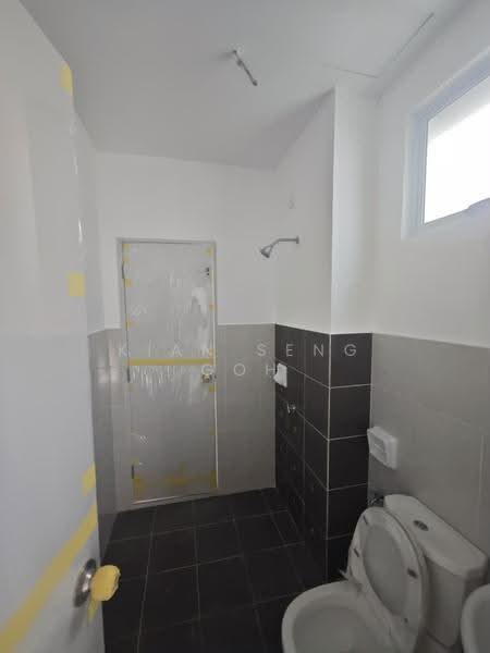 Rumah Teres 2-Tingkat untuk Dijual di Taman Bestari Perdana (Pasir Gudang) - Kian Seng Goh - Bathroom - PropertyGuru.com.my
