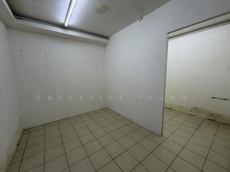 Shop for Sale in Taman Universiti (Skudai) - Catherine Thung - Interior - PropertyGuru.com.my