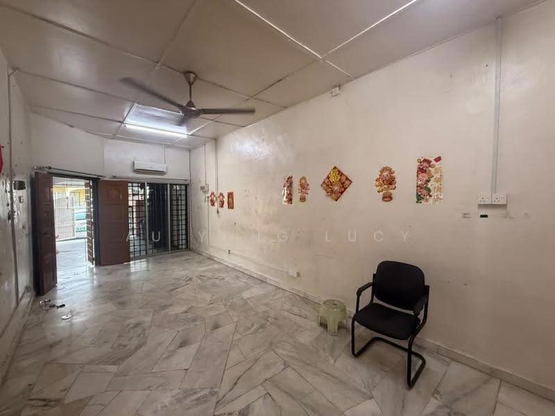 1-storey Terraced House for Rent in Taman Skudai Baru (Skudai) - Au Yong Lucy - Living Room - PropertyGuru.com.my
