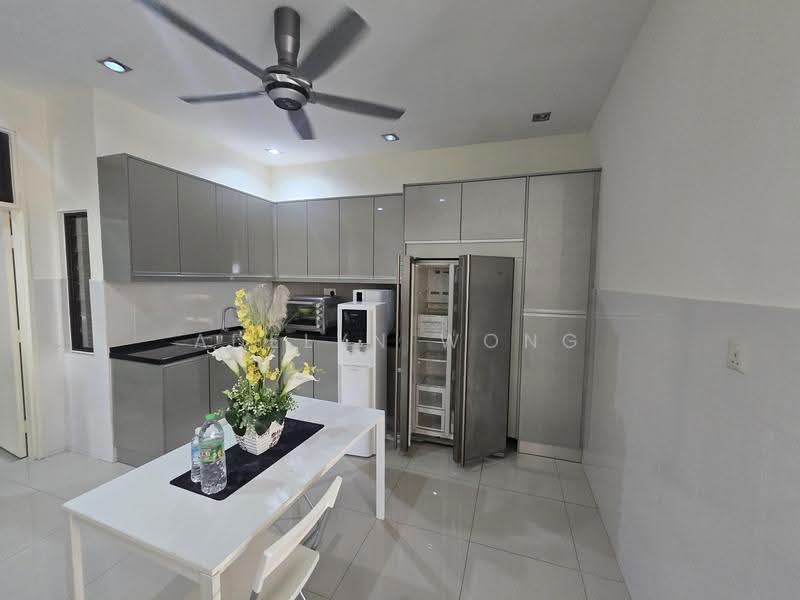 Semi-Detached House for Rent in Setia Alam (Selangor) - Adelyn Wong - Kitchen - PropertyGuru.com.my