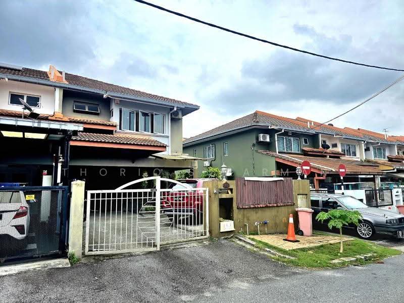 2-storey Terraced House for Sale in Seksyen 5 (Kota Damansara) - Thoriq Suparman - Exterior - PropertyGuru.com.my