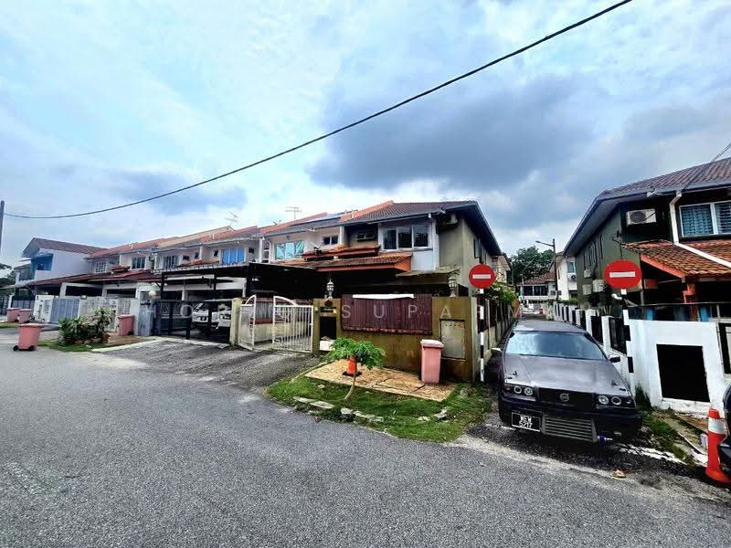 2-storey Terraced House for Sale in Seksyen 5 (Kota Damansara) - Thoriq Suparman - Exterior - PropertyGuru.com.my