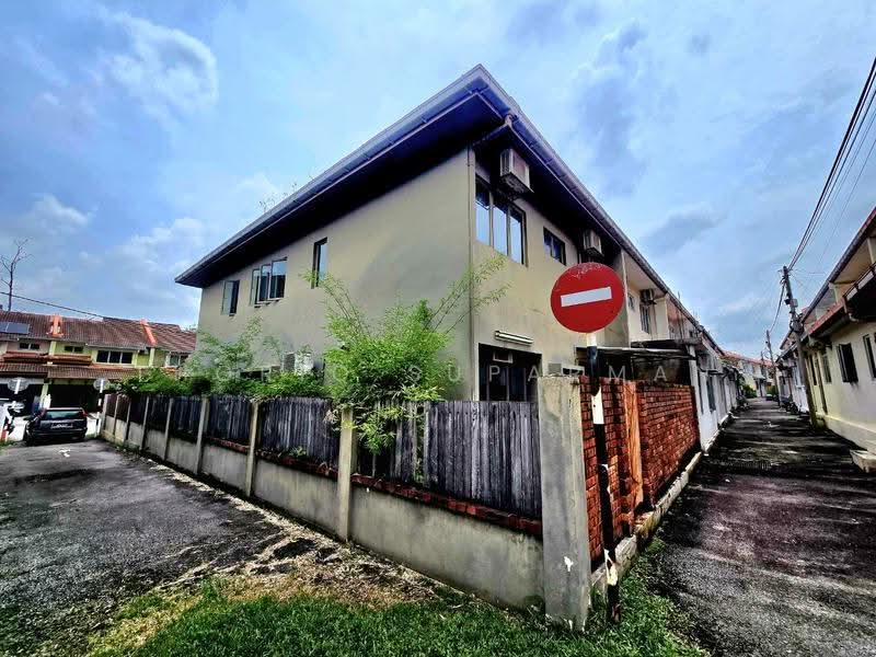 2-storey Terraced House for Sale in Seksyen 5 (Kota Damansara) - Thoriq Suparman - Exterior - PropertyGuru.com.my