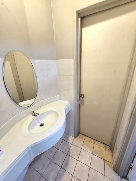 2-storey Terraced House for Sale in Seksyen 5 (Kota Damansara) - Thoriq Suparman - Bathroom - PropertyGuru.com.my