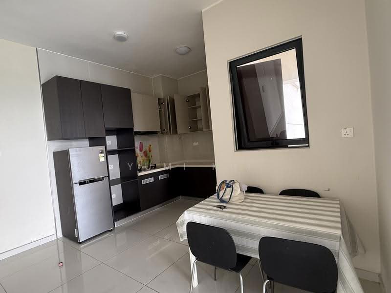 Kondominium untuk Dijual di Amberside @ Country Garden Danga Bay - Yumi Kui - Kitchen - PropertyGuru.com.my
