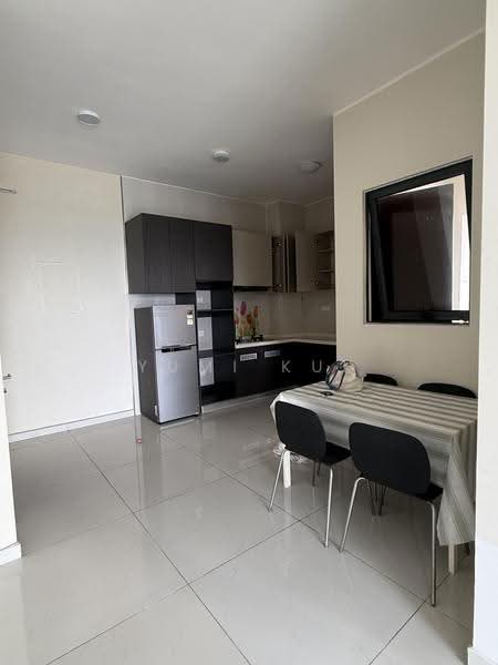 Kondominium untuk Dijual di Amberside @ Country Garden Danga Bay - Yumi Kui - Kitchen - PropertyGuru.com.my