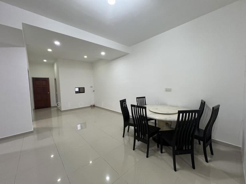 Rumah Teres 2-Tingkat untuk Disewa di Taman Desa Tebrau (Tebrau) - Geoffery Wee - Dining Room - PropertyGuru.com.my