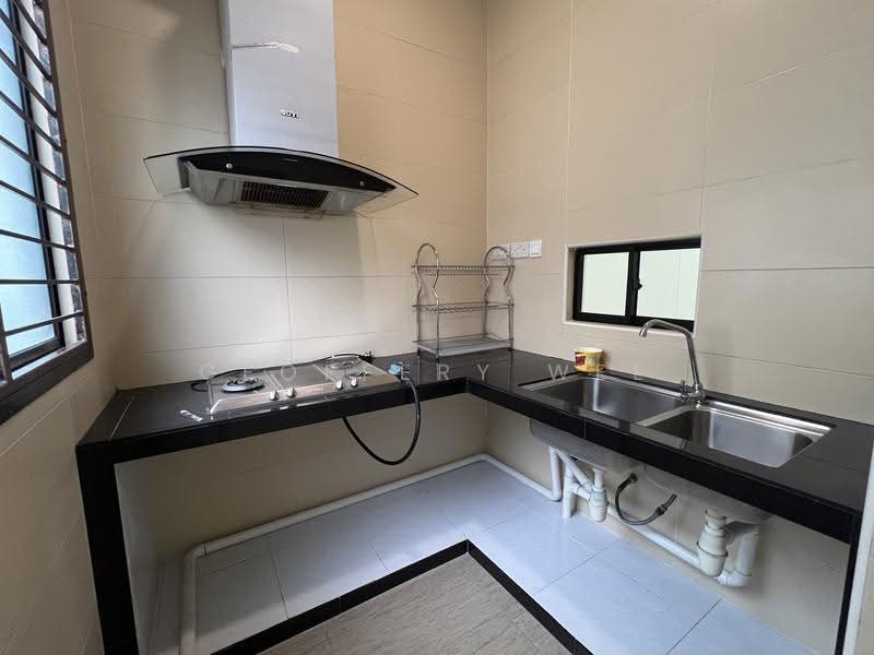 Rumah Teres 2-Tingkat untuk Disewa di Taman Desa Tebrau (Tebrau) - Geoffery Wee - Kitchen - PropertyGuru.com.my