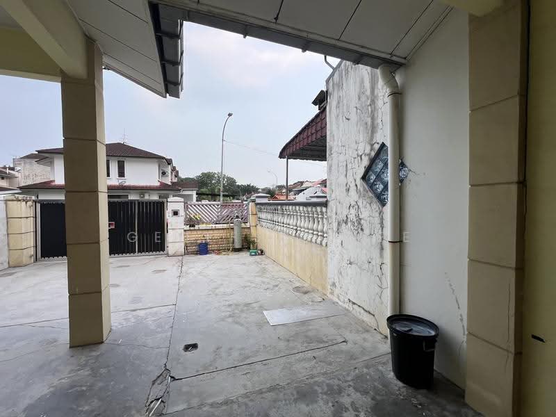 Rumah Teres 2-Tingkat untuk Disewa di Taman Desa Tebrau (Tebrau) - Geoffery Wee - Exterior - PropertyGuru.com.my
