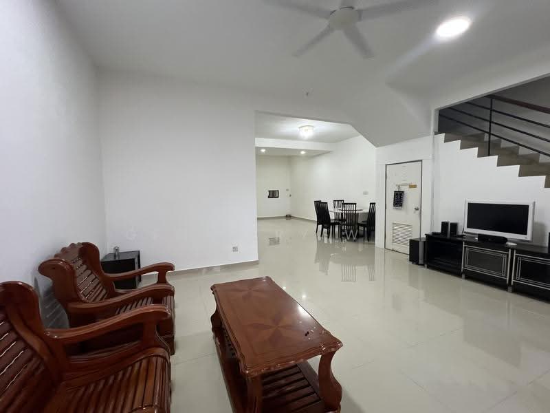 Rumah Teres 2-Tingkat untuk Disewa di Taman Desa Tebrau (Tebrau) - Geoffery Wee - Living Room - PropertyGuru.com.my