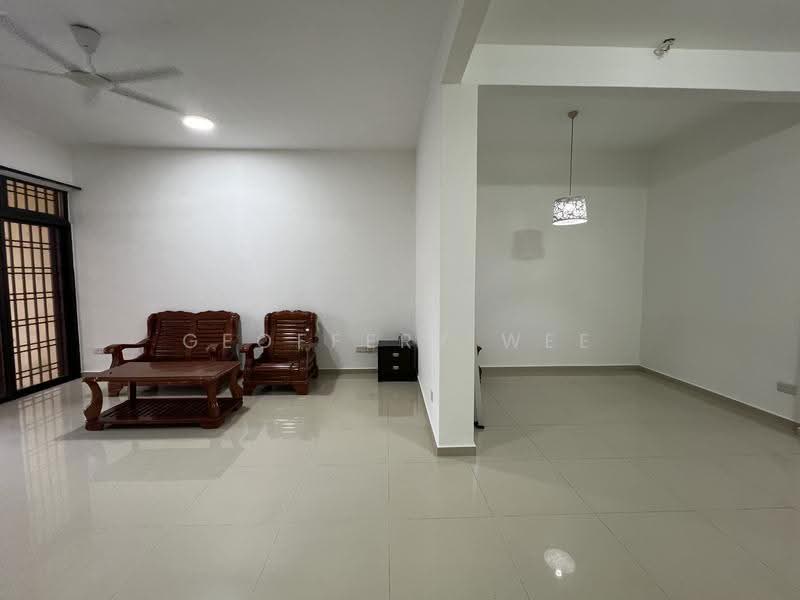 Rumah Teres 2-Tingkat untuk Disewa di Taman Desa Tebrau (Tebrau) - Geoffery Wee - Living Room - PropertyGuru.com.my