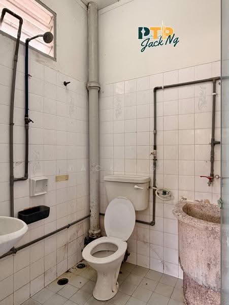 2-storey Terraced House for Sale in Taman Bagan (Butterworth) - Jack Ng - Bathroom - PropertyGuru.com.my