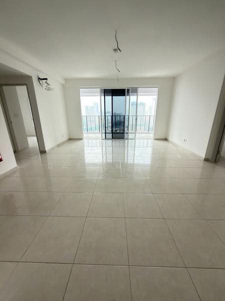 Kondominium untuk Dijual di Jelutong Central Residence - Darren Lye - Living Room - PropertyGuru.com.my