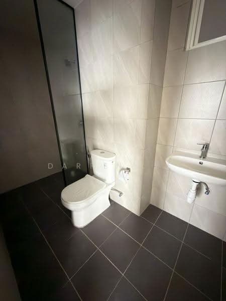 Kondominium untuk Dijual di Jelutong Central Residence - Darren Lye - Bathroom - PropertyGuru.com.my