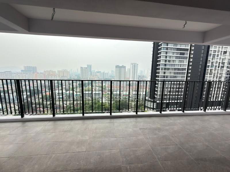 Kondominium untuk Dijual di Jelutong Central Residence - Darren Lye - Balcony - PropertyGuru.com.my