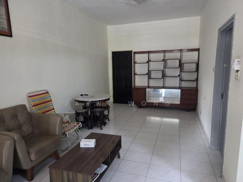 Pangsapuri untuk Disewa di Almas - Jayne Wong - Living Room - PropertyGuru.com.my