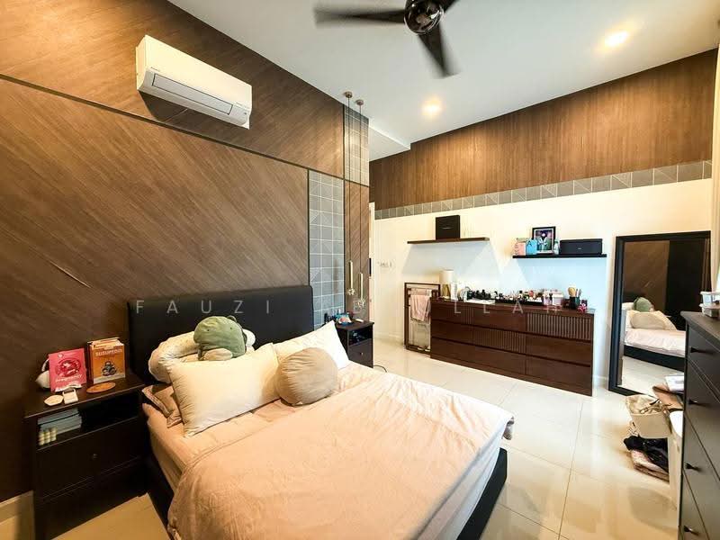 Condominium for Sale at Isle of Kamares - Fauzi Abdullah - Bedroom - PropertyGuru.com.my