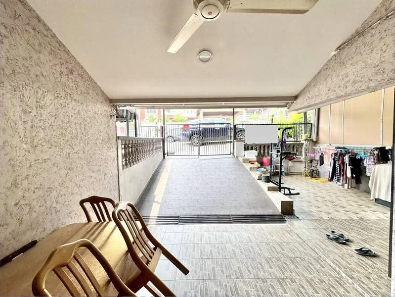 1-storey Terraced House for Sale in Seksyen 2 (Shah Alam) - Nana Cheah - Exterior - PropertyGuru.com.my