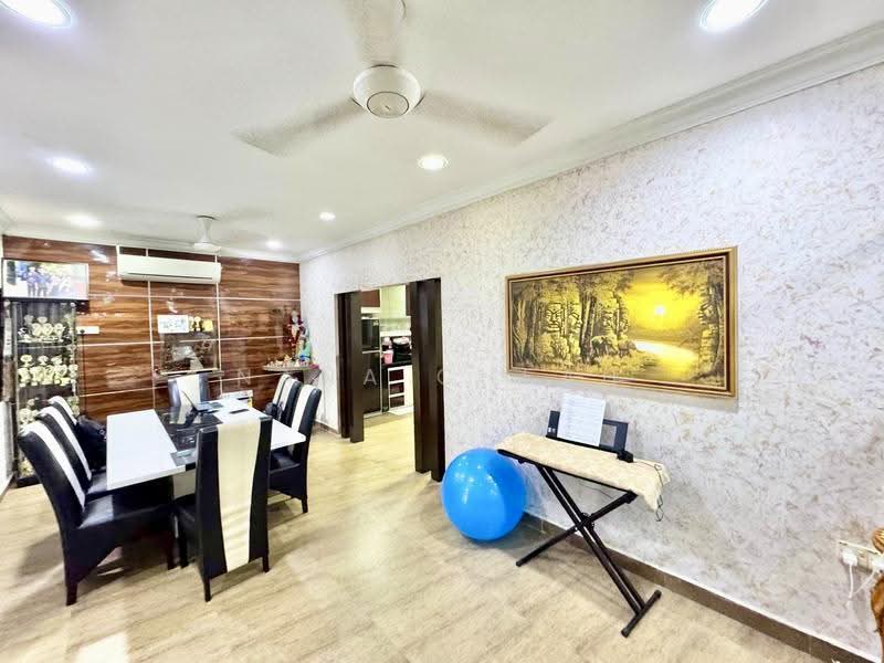 1-storey Terraced House for Sale in Seksyen 2 (Shah Alam) - Nana Cheah - Dining Room - PropertyGuru.com.my
