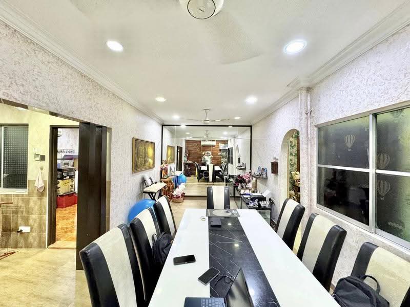 1-storey Terraced House for Sale in Seksyen 2 (Shah Alam) - Nana Cheah - Dining Room - PropertyGuru.com.my