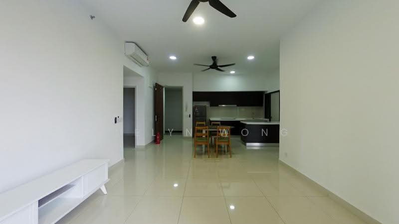 Kediaman Servis untuk Dijual di Setia City Residences - Adelyn Wong - Living Room - PropertyGuru.com.my